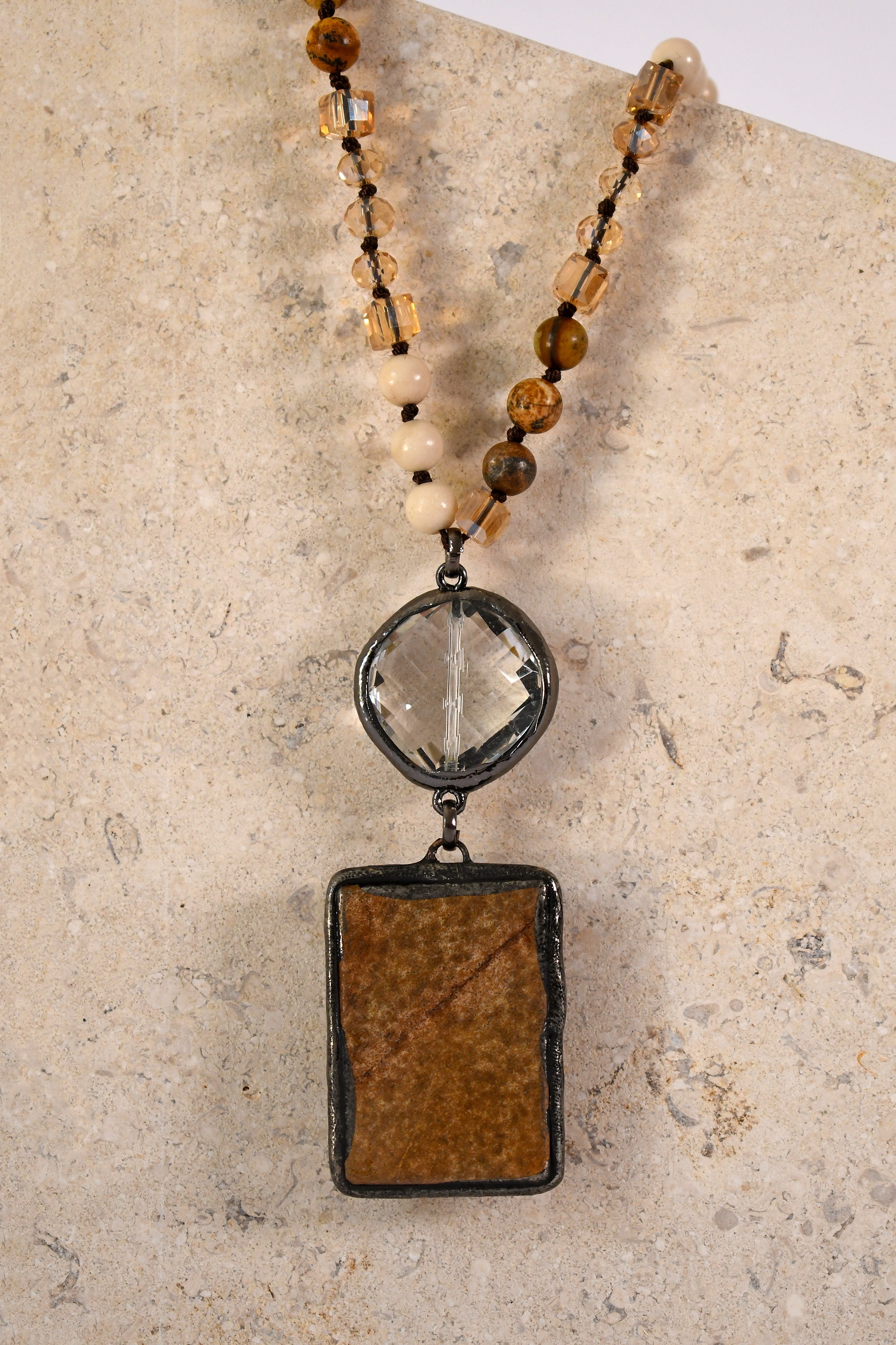 Collar Lava y arcilla