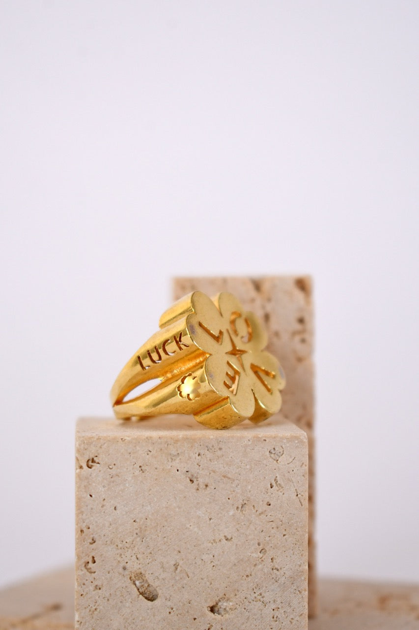 Anillo “LUCK” de Bronce – Trébol de Cuatro Hojas