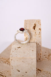 Anillo Raíz Carmesí